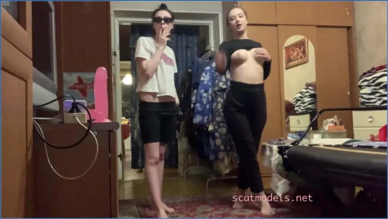 Asha lecca il culo e sfoga fresco scat - video scat