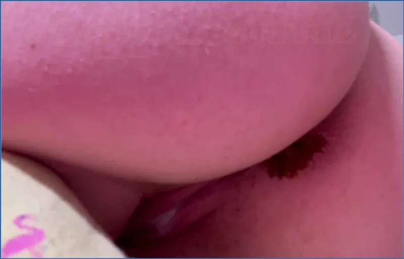 Sophia Sprinkle scatena cinque scat super-piene a Luglio - vidéo fétiche
