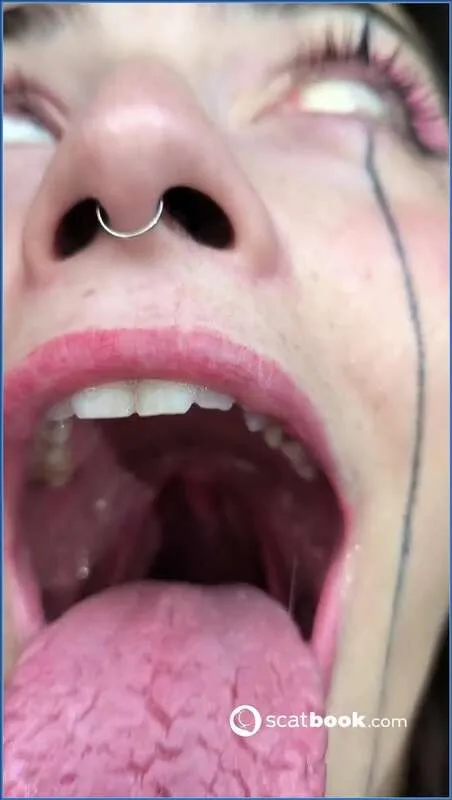 Malafalda si abbandona ai suoi piaceri di Vore per i fan dark - video scat
