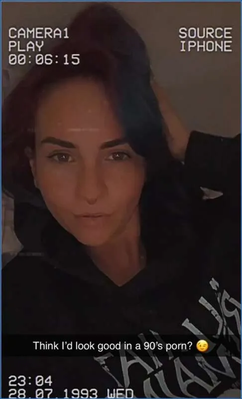 LilbuttLex si fa sfregiare il viso e umiliare duramente - vidéo fétiche