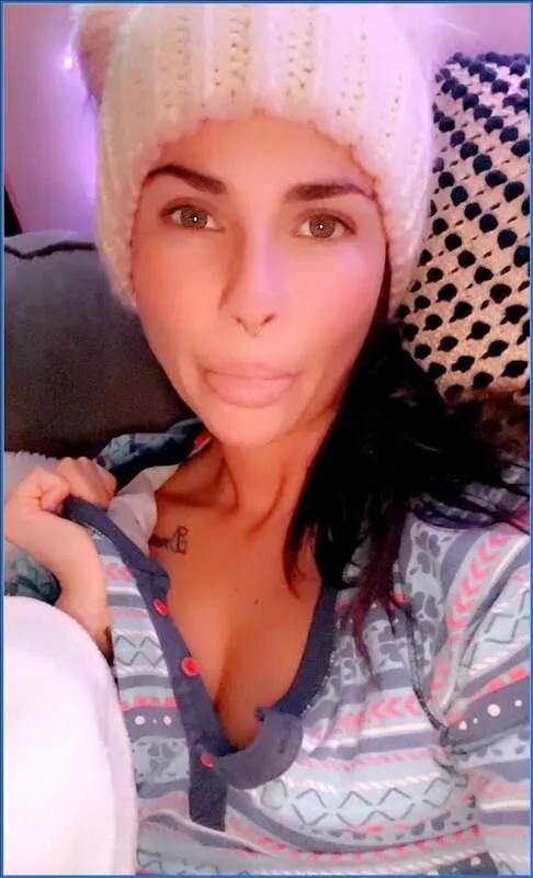 LilbuttLex si annoia e gioca con i giocattoli sul suo culo - vidéo fétiche