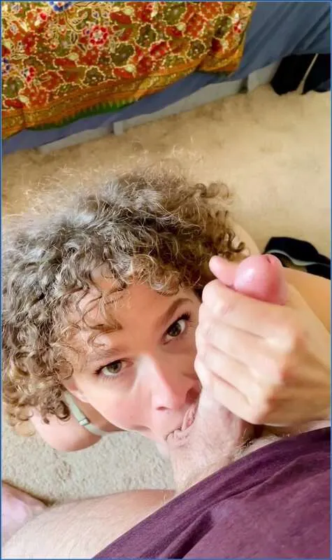 VibeWithMolly si da al massimo con sesso anale sporco e hardcore - video scat