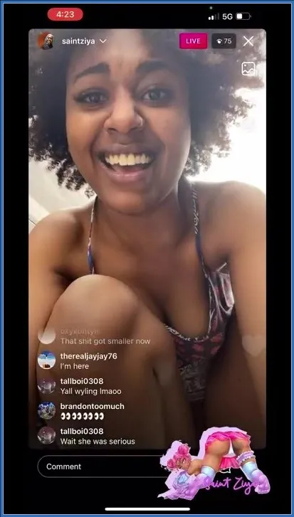 Santa Ziya piscia vivo su Instagram in un centro commerciale - video scat