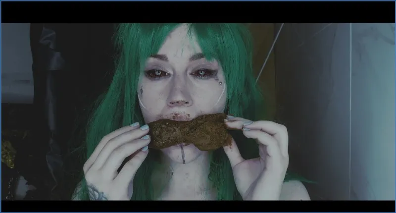 SweetBettyParlour celebra il suo oscuro hobby Scat nello stile Dark Wave - vidéo fétiche